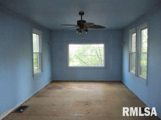 828 N MAIN Street, East Peoria, IL 61611