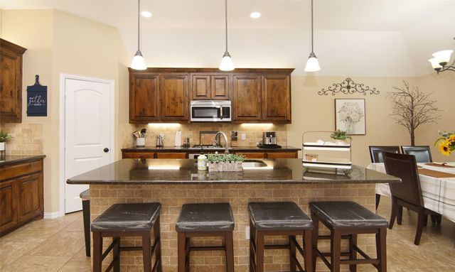 2752 Elmwood Drive, Burleson, TX 76028