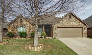 2752 Elmwood Drive, Burleson, TX 76028