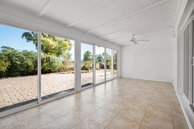 450 E Los Rincones, Green Valley, AZ 85614