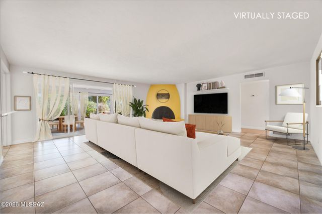 450 E Los Rincones, Green Valley, AZ 85614