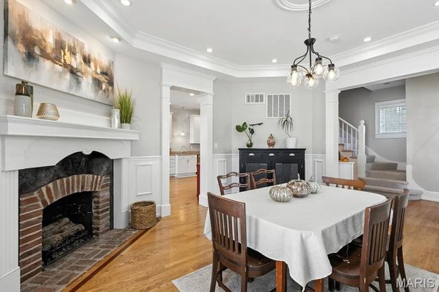 3434 Greenwood Boulevard, Maplewood, MO 63143