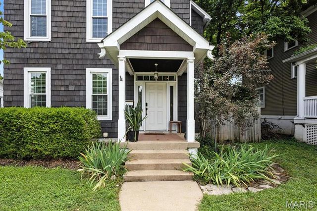 3434 Greenwood Boulevard, Maplewood, MO 63143