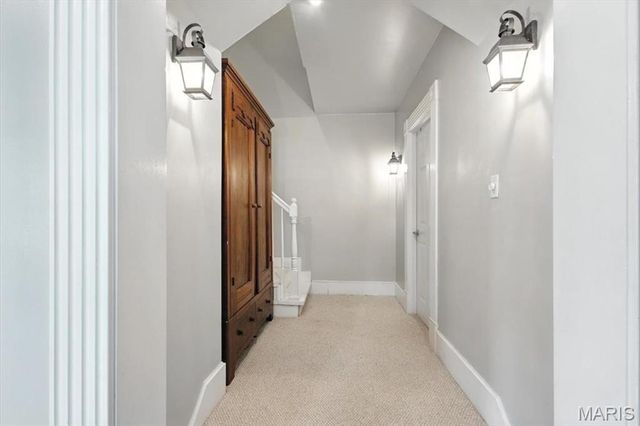 3434 Greenwood Boulevard, Maplewood, MO 63143