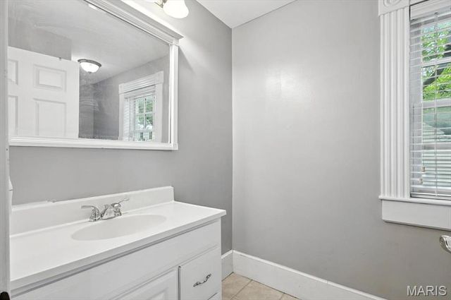 3434 Greenwood Boulevard, Maplewood, MO 63143