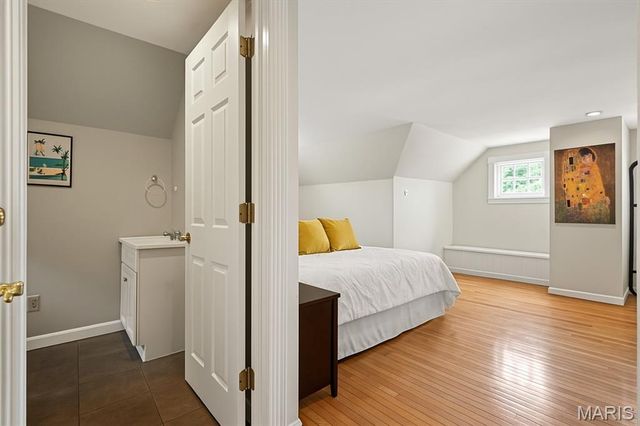 3434 Greenwood Boulevard, Maplewood, MO 63143