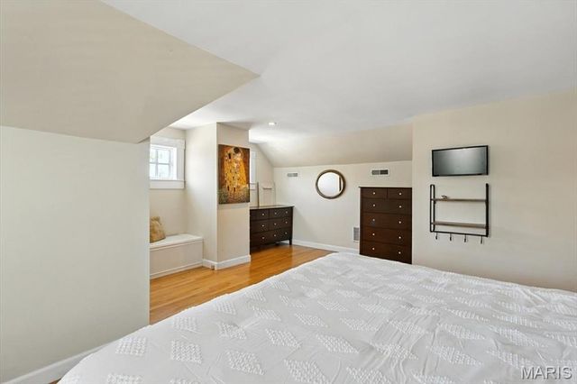 3434 Greenwood Boulevard, Maplewood, MO 63143