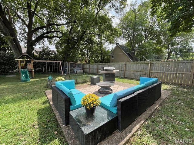 3434 Greenwood Boulevard, Maplewood, MO 63143