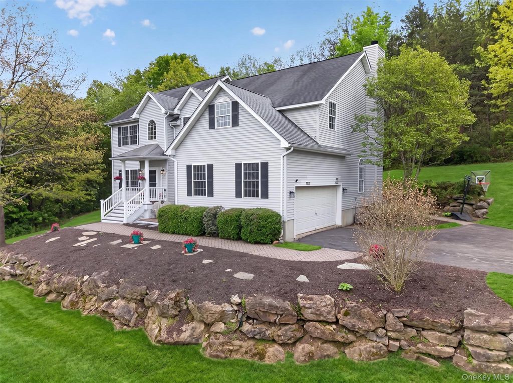 14 Sawyers Peak Drive, Goshen, NY 10924