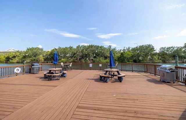 5000 CULBREATH KEY WAY 3-301, Tampa, FL 33611