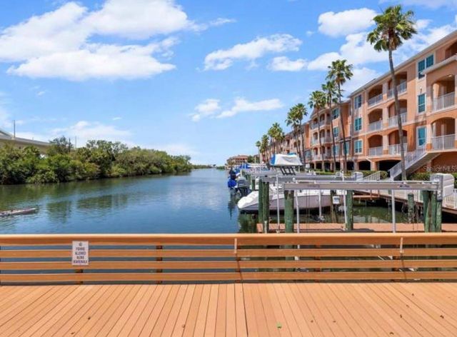 5000 CULBREATH KEY WAY 3-301, Tampa, FL 33611