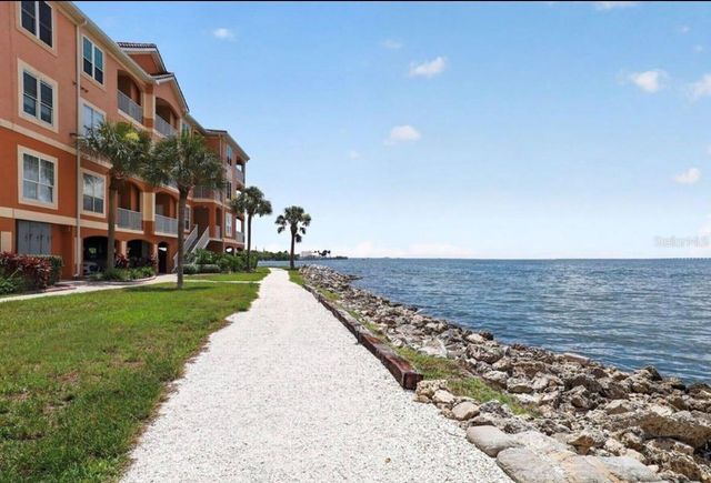 5000 CULBREATH KEY WAY 3-301, Tampa, FL 33611