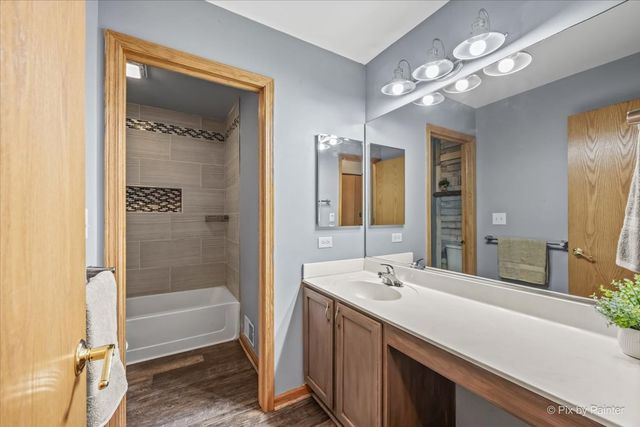 2862 Stockberry Lane, West Chicago, IL 60185