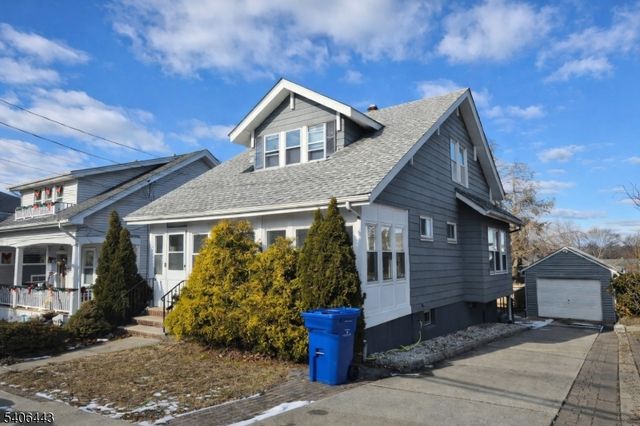 8 Wilcox Ave, South River Boro, NJ 08882