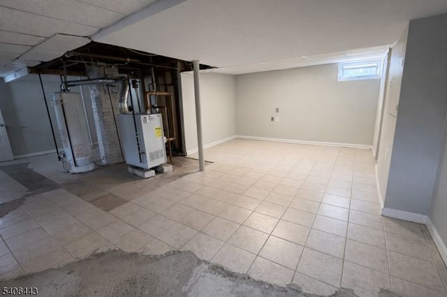 8 Wilcox Ave, South River Boro, NJ 08882