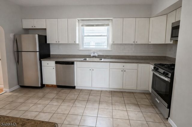 8 Wilcox Ave, South River Boro, NJ 08882