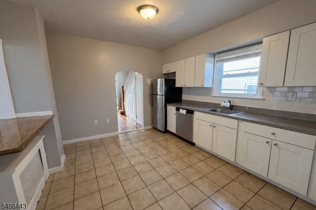 8 Wilcox Ave, South River Boro, NJ 08882