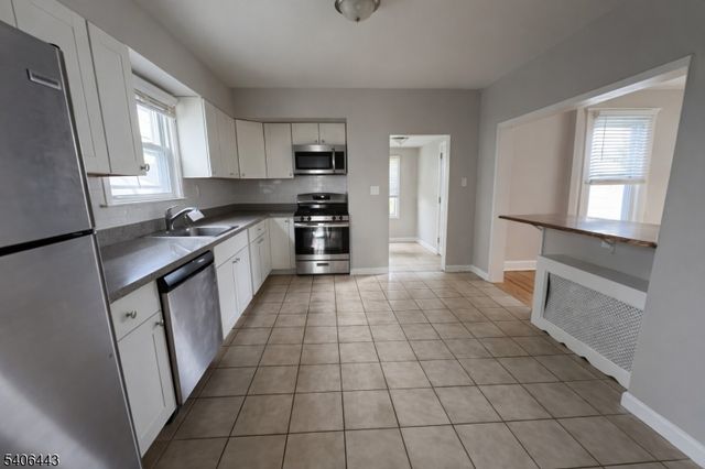 8 Wilcox Ave, South River Boro, NJ 08882