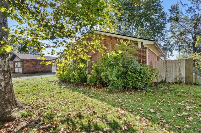 133 W Chestnut Place, Skiatook, OK 74070