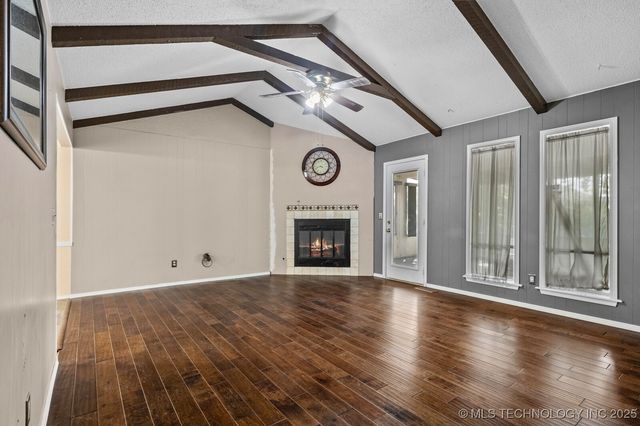 133 W Chestnut Place, Skiatook, OK 74070