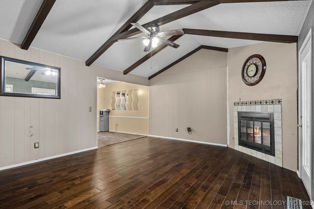 133 W Chestnut Place, Skiatook, OK 74070