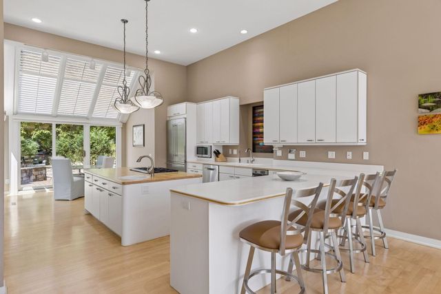 16458 Ringer Road, Minnetonka, MN 55391