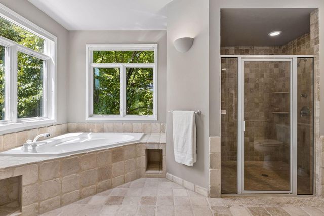16458 Ringer Road, Minnetonka, MN 55391
