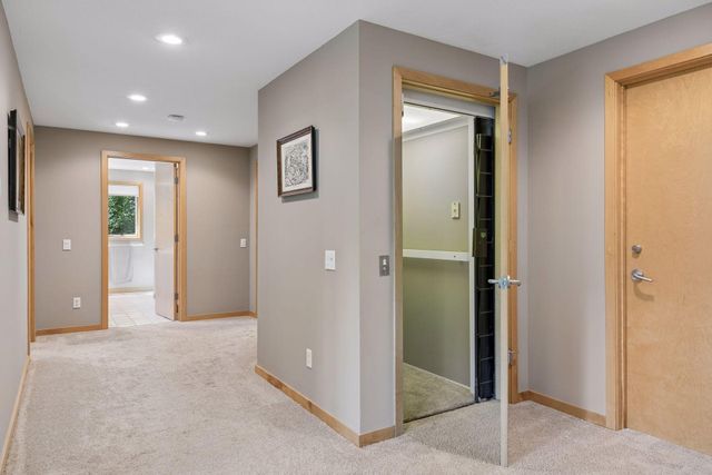 16458 Ringer Road, Minnetonka, MN 55391