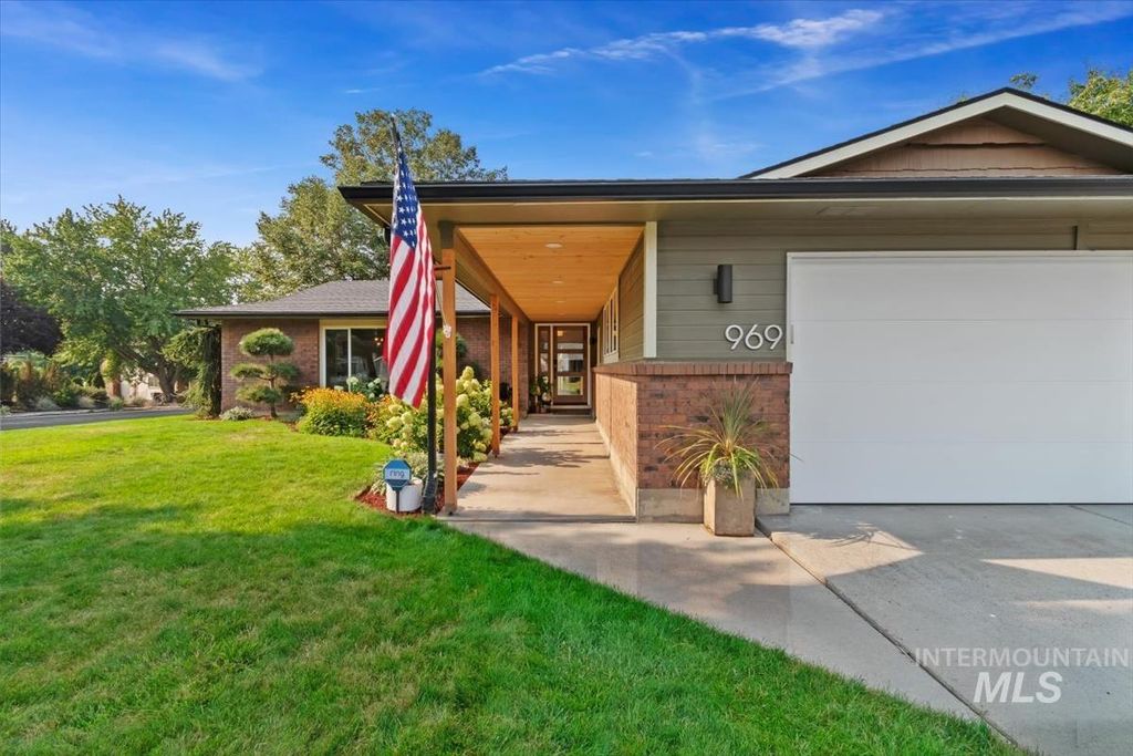 969 Farrington, Eagle, ID 83616 photo 2