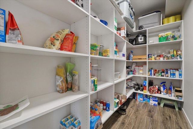 21823 S Harrison Rd, Cheney, WA 99004