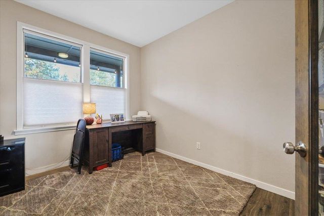 21823 S Harrison Rd, Cheney, WA 99004
