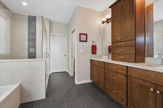 21823 S Harrison Rd, Cheney, WA 99004