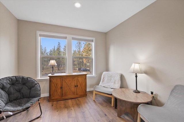 21823 S Harrison Rd, Cheney, WA 99004