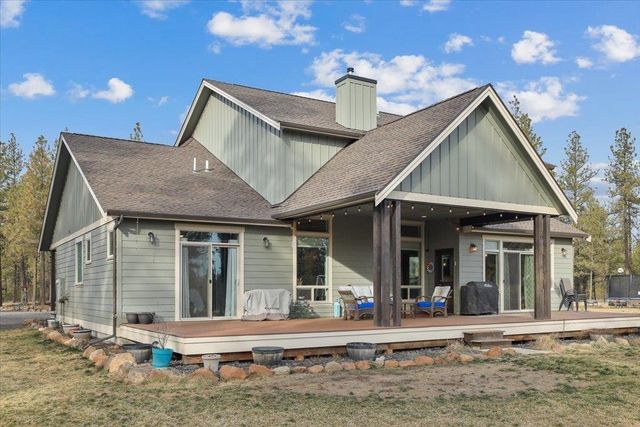 21823 S Harrison Rd, Cheney, WA 99004