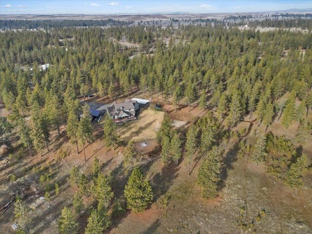 21823 S Harrison Rd, Cheney, WA 99004