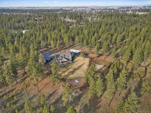 21823 S Harrison Rd, Cheney, WA 99004
