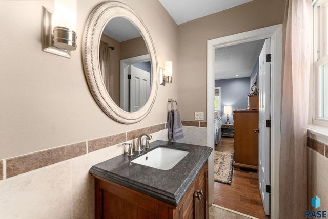 3104 S Elmwood Ave Avenue, Sioux Falls, SD 57105
