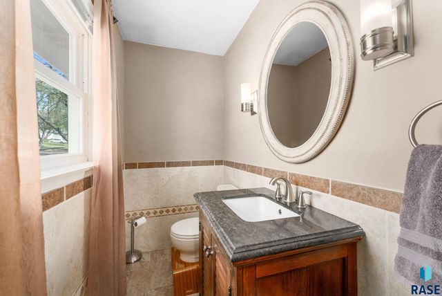 3104 S Elmwood Ave Avenue, Sioux Falls, SD 57105