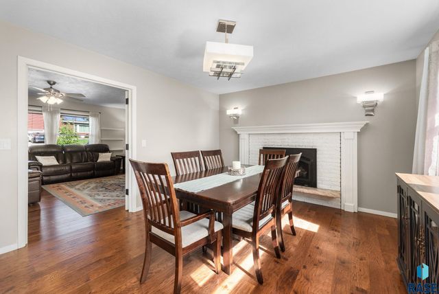 3104 S Elmwood Ave Avenue, Sioux Falls, SD 57105