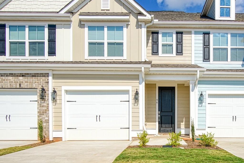 54 Red Horse Way, Greer, SC 29651