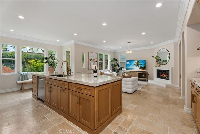 114 Mosaic, Irvine, CA 92603