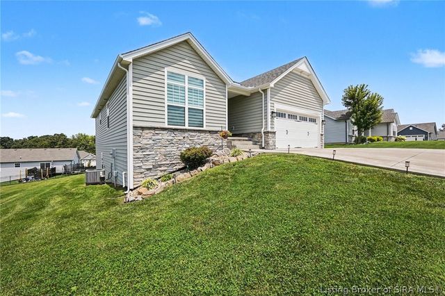 7002 Knob Valley Way, Georgetown, IN 47122