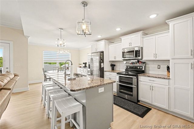 7002 Knob Valley Way, Georgetown, IN 47122