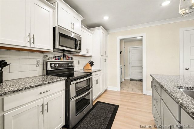 7002 Knob Valley Way, Georgetown, IN 47122