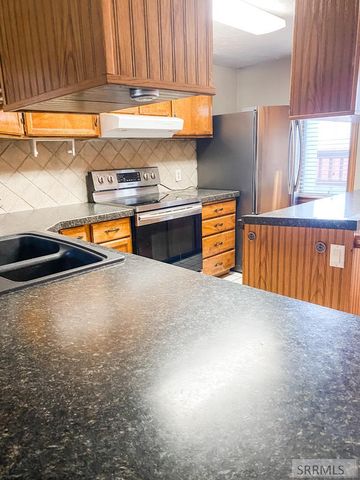 340 N 850 W, Blackfoot, ID 83221