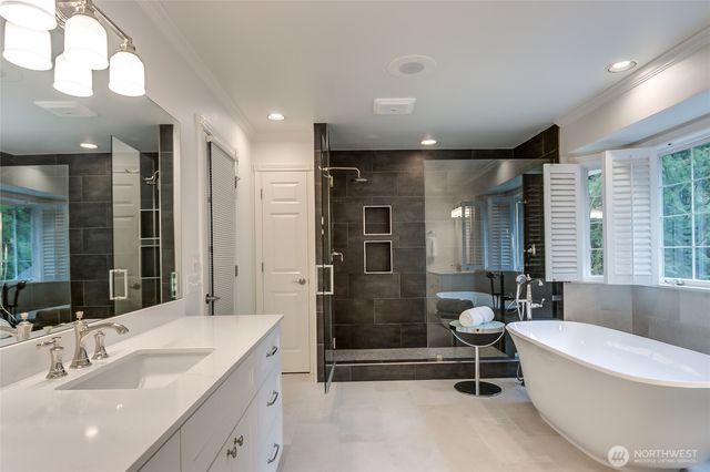 22128 NE 141st Place, Woodinville, WA 98077