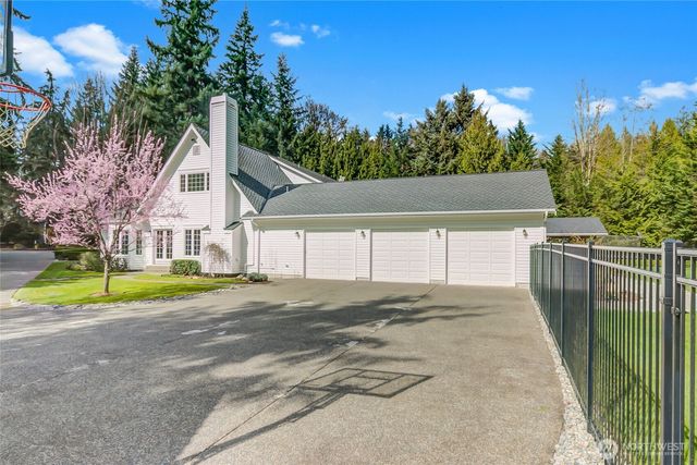 22128 NE 141st Place, Woodinville, WA 98077