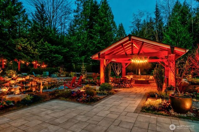 22128 NE 141st Place, Woodinville, WA 98077