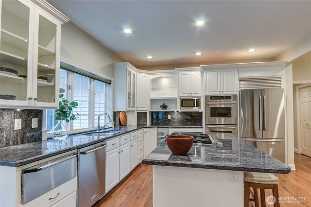 22128 NE 141st Place, Woodinville, WA 98077