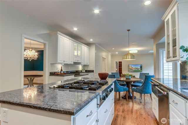 22128 NE 141st Place, Woodinville, WA 98077